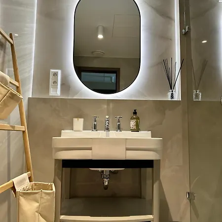 Sky Park Elegance 公寓